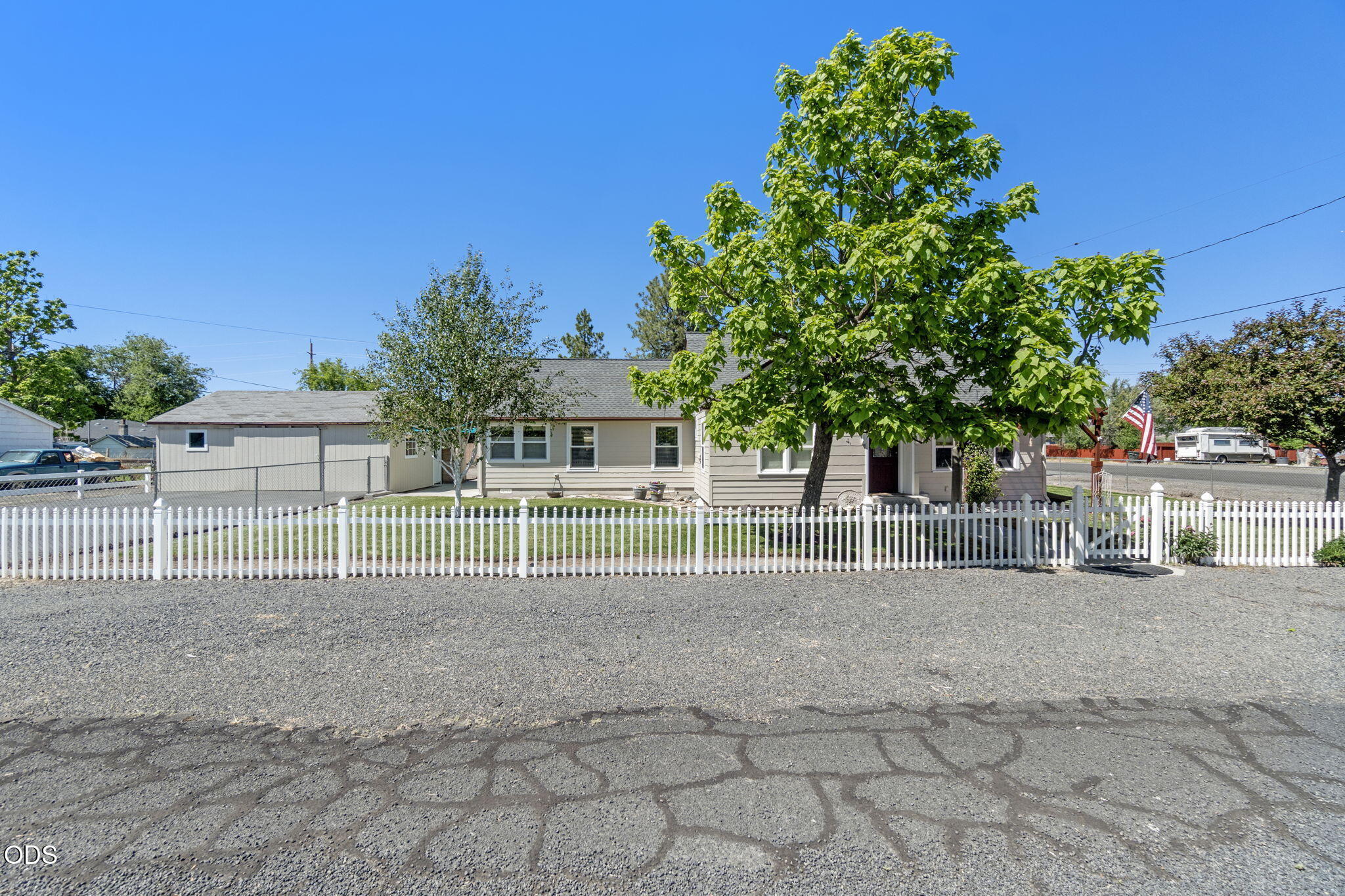 540 East 2nd Street Merrill, OR 97633 - Photo 3 of 59