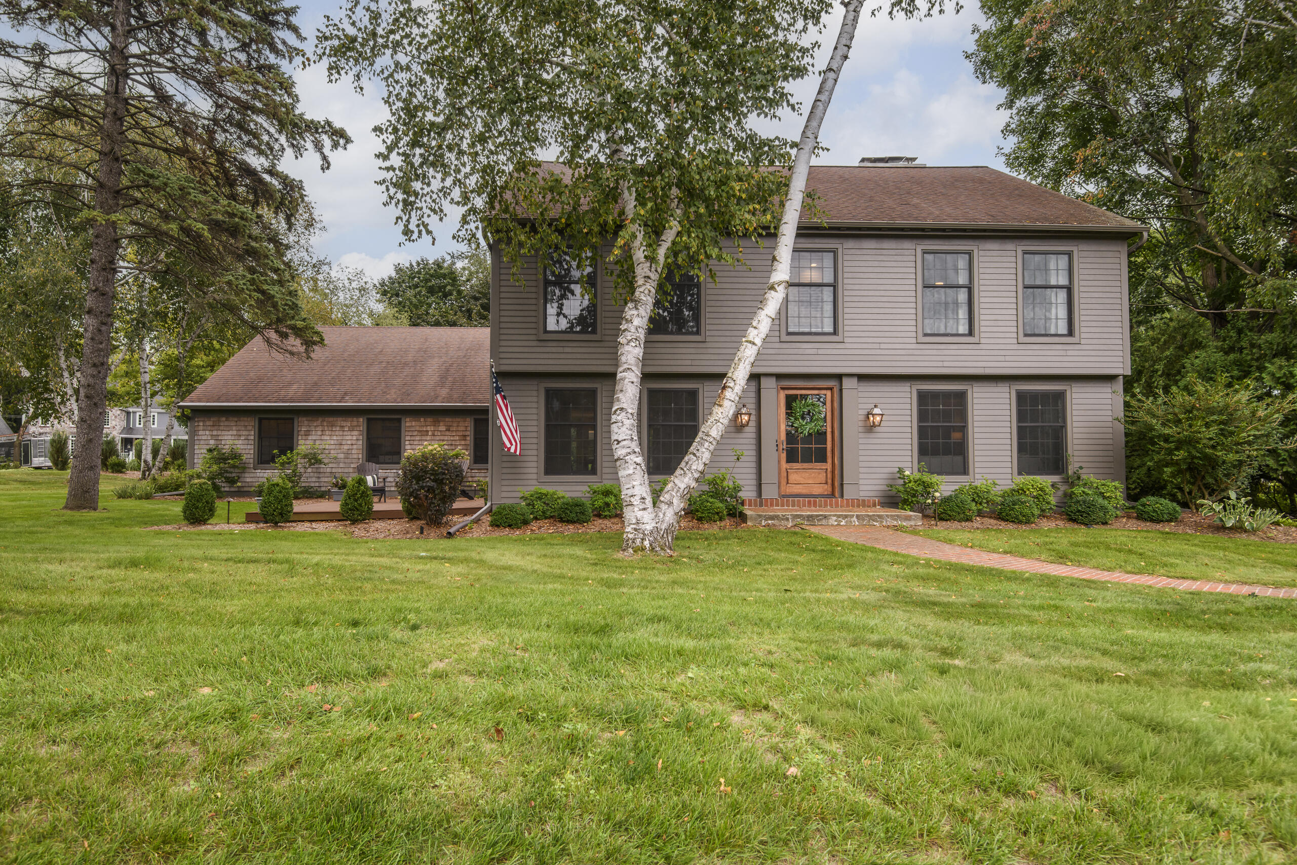 15025 Westover Road Elm Grove, WI 53122 - Photo 14 of 84 15025 Westover-2