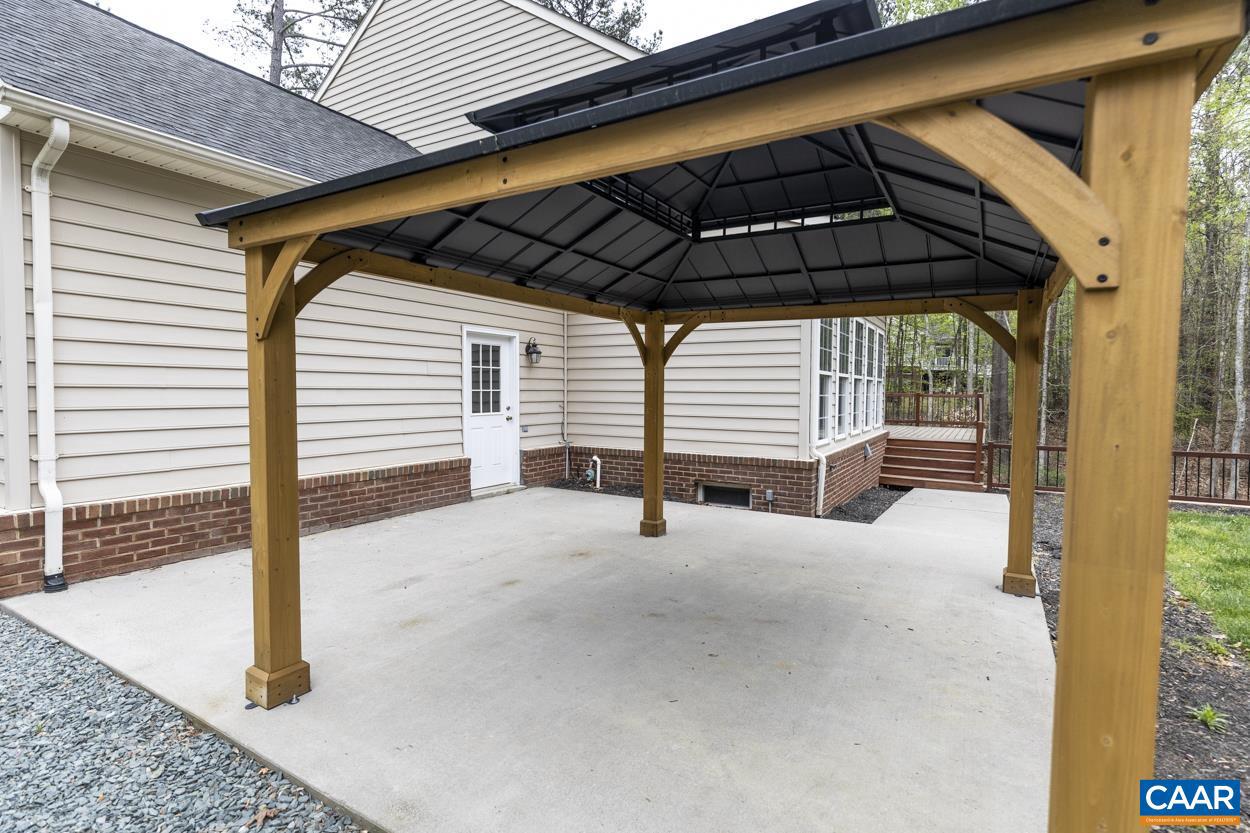 667 Willow Ridge Road Troy, VA 22974 - Photo 8 of 45