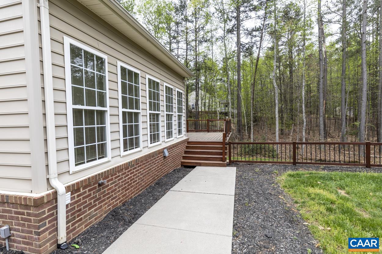667 Willow Ridge Road Troy, VA 22974 - Photo 9 of 45