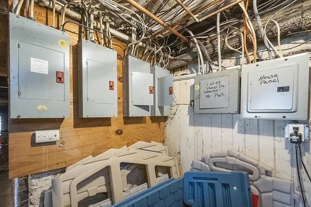 a view of steet corner