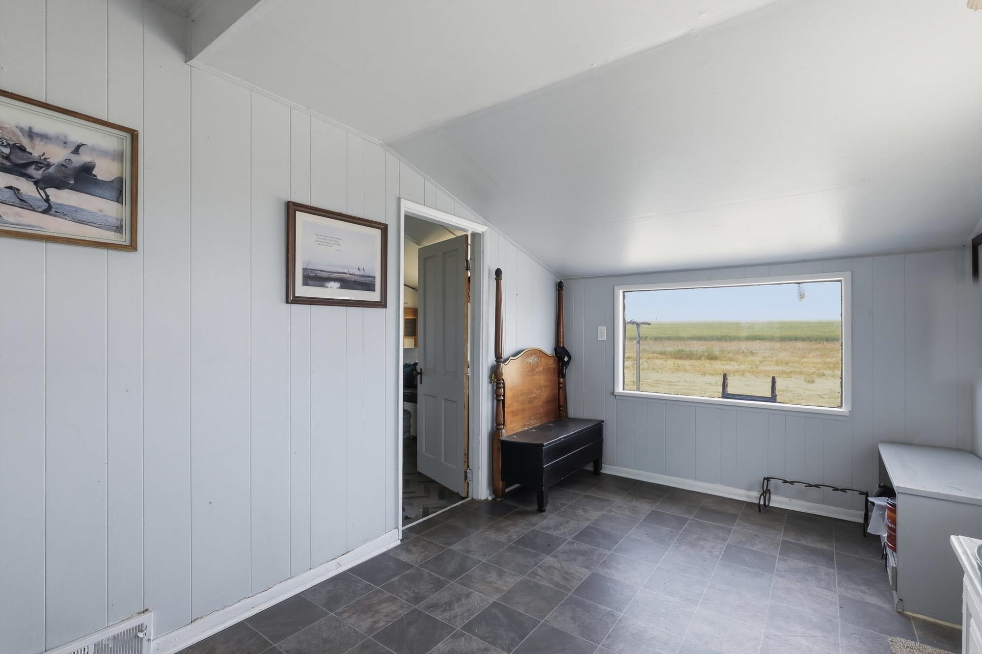 15650 Huddle Corner Road Harrington, WA 99134 - Photo 11 of 39