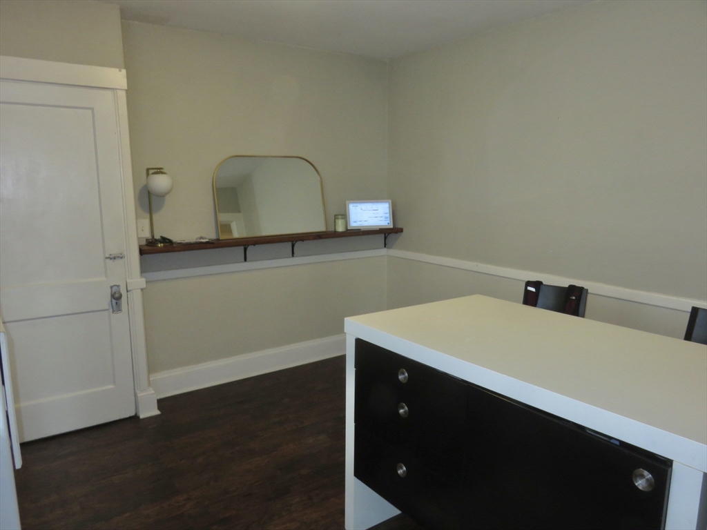 37-39 Parmenter Road, Unit 39 Waltham, MA 02453 - Photo 13 of 27