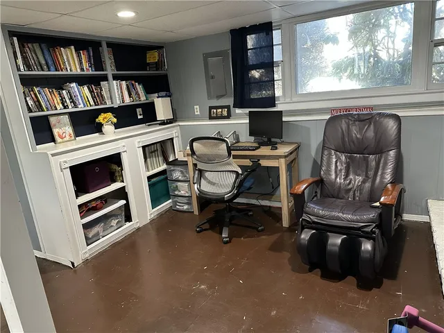 $469,000 | 134 Blue Hill Drive, Warwick, RI 02886