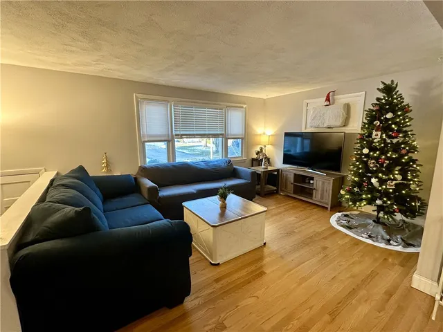 $469,000 | 134 Blue Hill Drive, Warwick, RI 02886