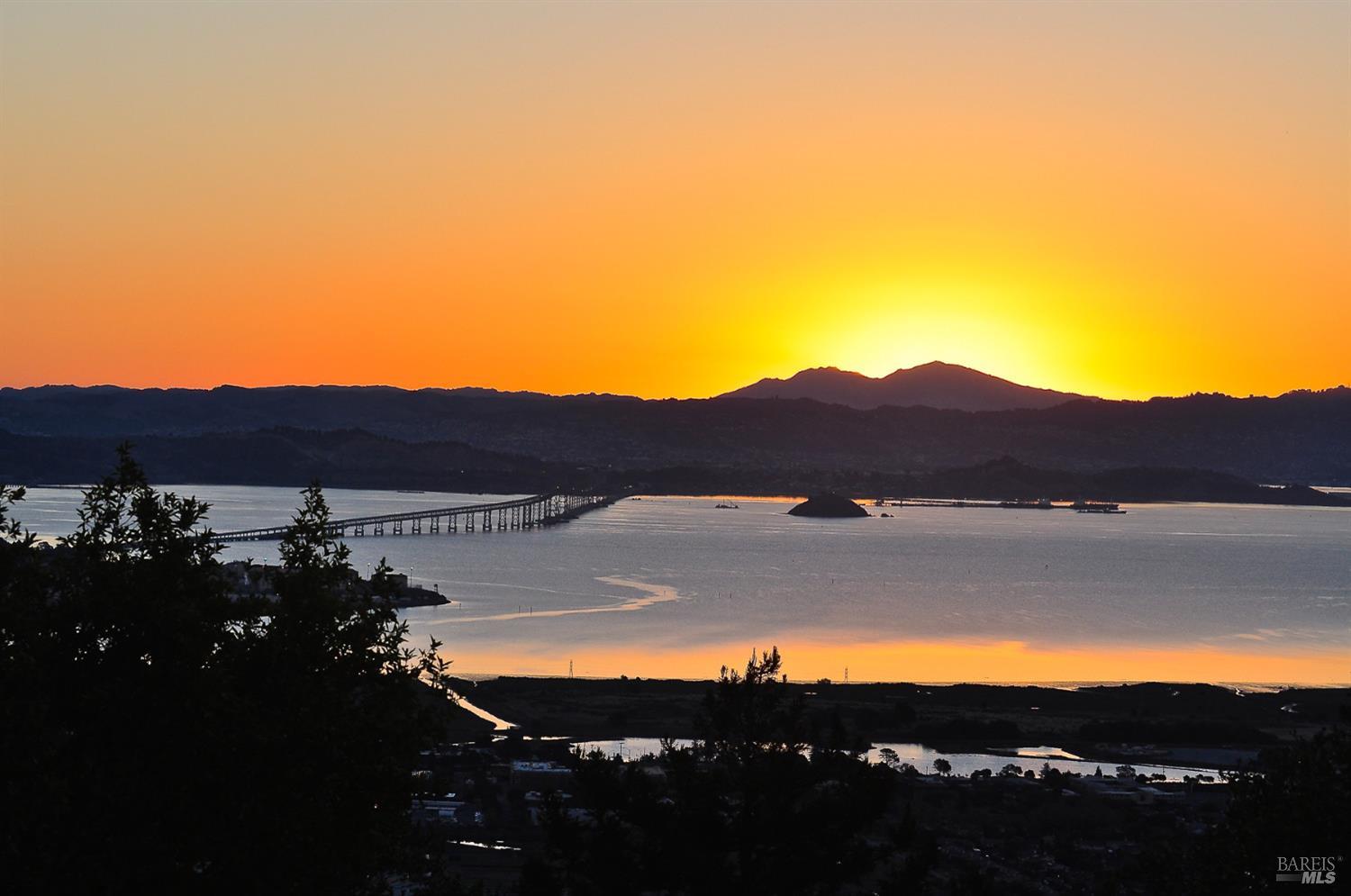 128 Ridgecrest Road Kentfield, CA 94904 - Photo 14 of 69