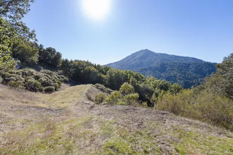 $19,000,000 | 128 Ridgecrest Road, Kentfield, CA 94904