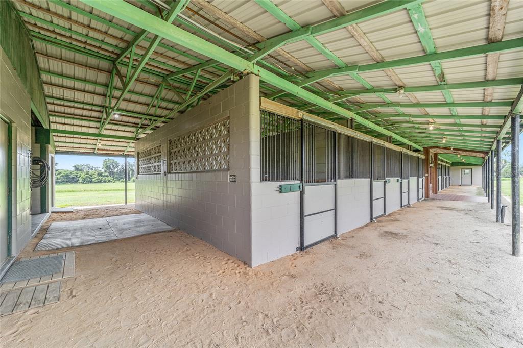 17176 North US Highway 441 Reddick, FL 32686 - Photo 29 of 42