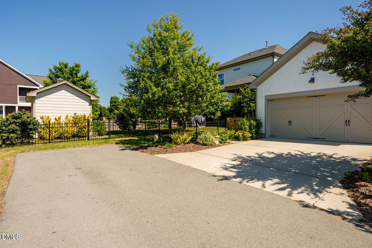 20 Cardinal Ridge Road Chapel Hill, NC 27516 - Photo 49 of 77 Alleyway Access