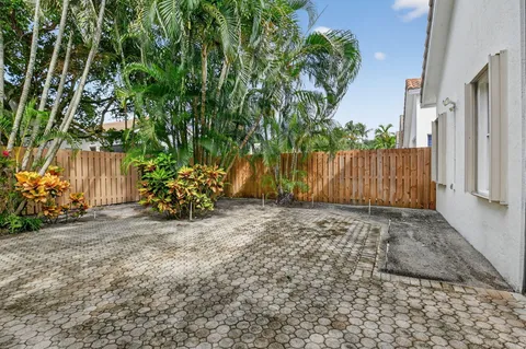 $569,000 | 6623 Northwest 25th Avenue, Boca Raton, FL 33496