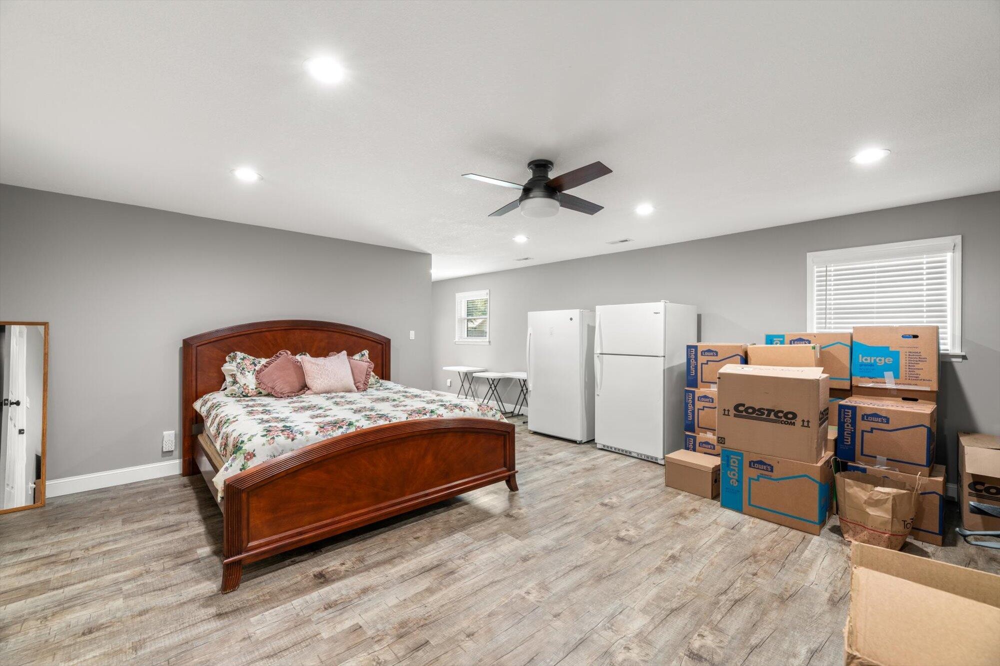 137 County Road 146 Riceville, TN 37370 - Photo 30 of 58 a bedroom with a bed and a view of bedroom
