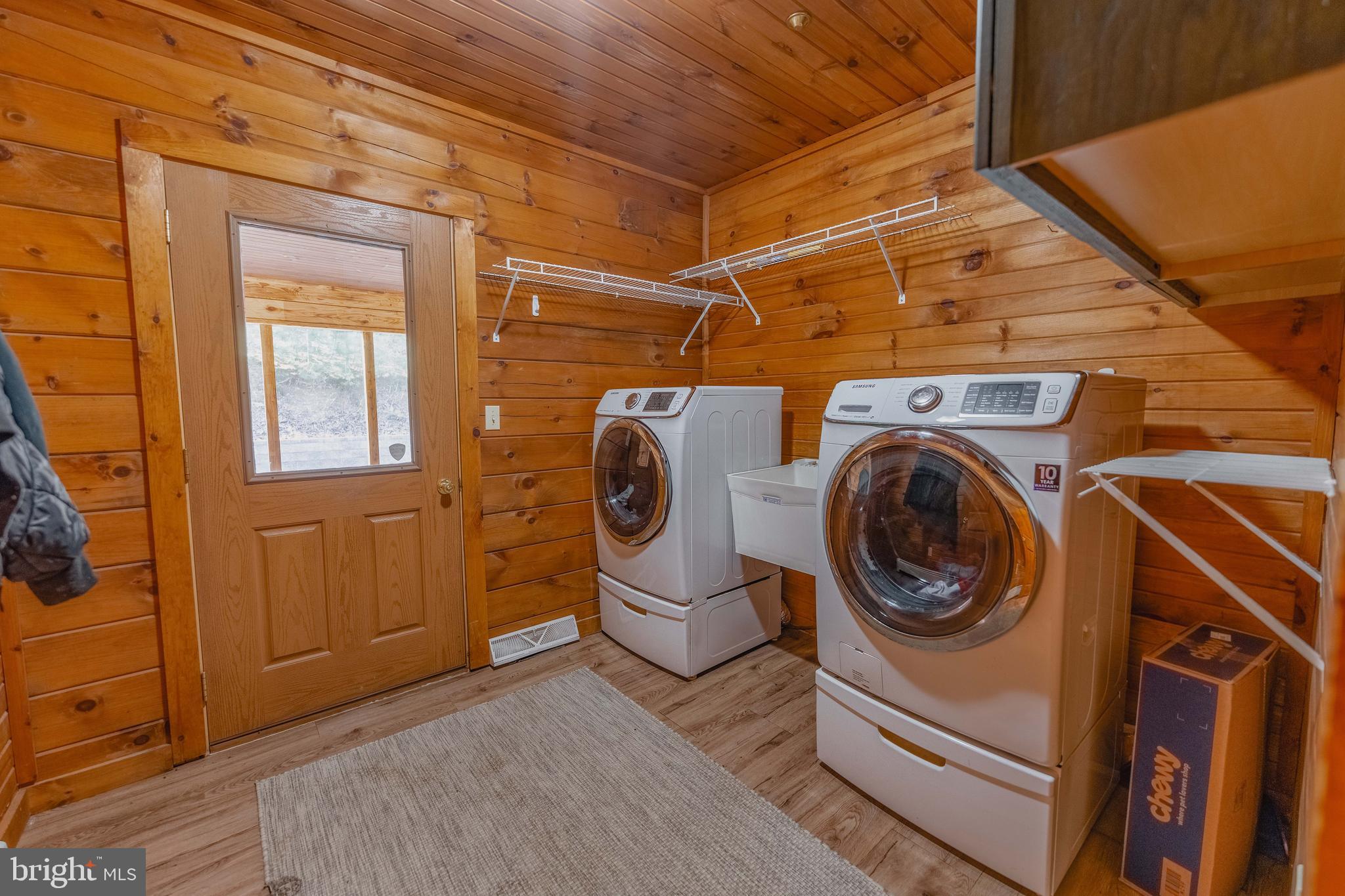 9 Irish Road New Bloomfield, PA 17068 - Photo 27 of 48 a utility room with dryer and washer