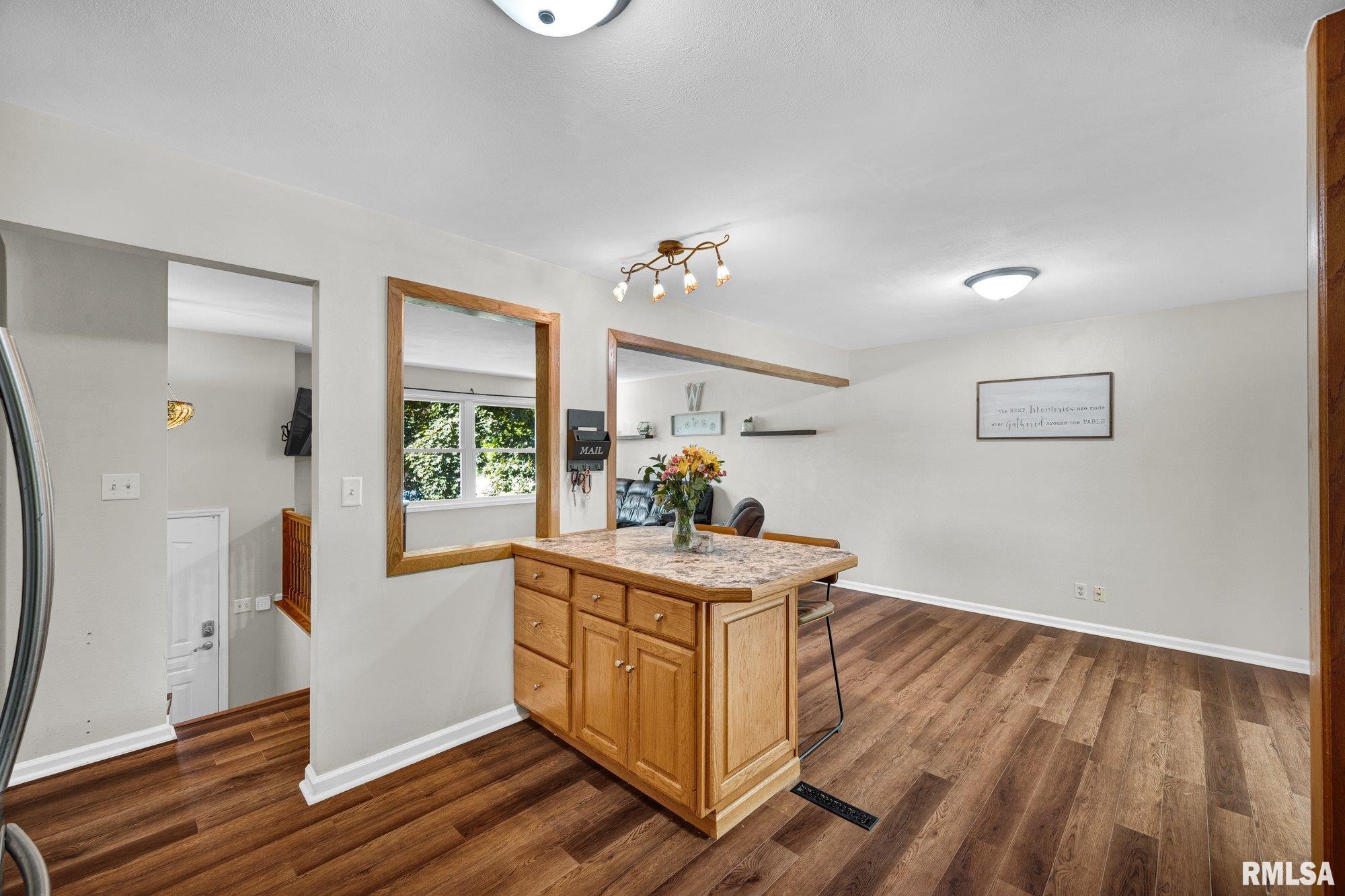4748 South Sir Lancelot Court Mapleton, IL 61547 - Photo 8 of 21