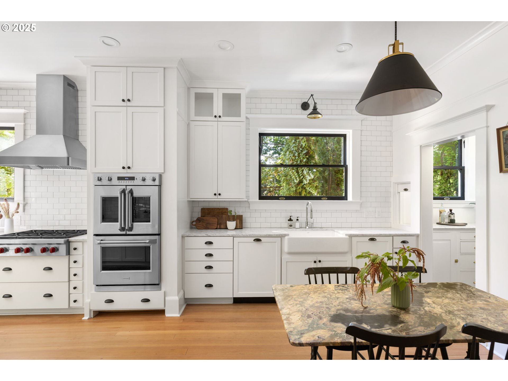 536 Southeast 17th Avenue Portland, OR 97214 - Photo 11 of 45