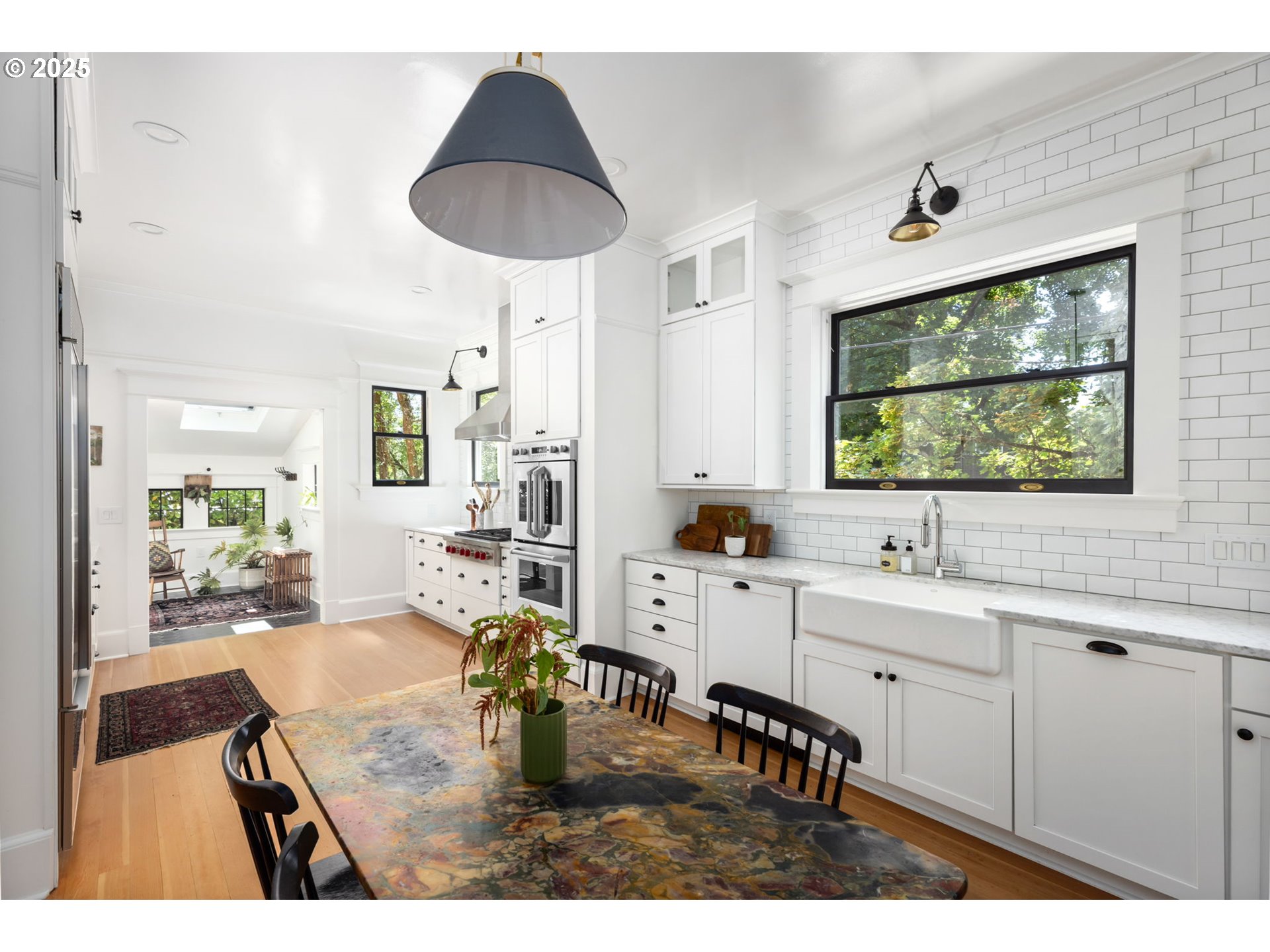 536 Southeast 17th Avenue Portland, OR 97214 - Photo 12 of 45