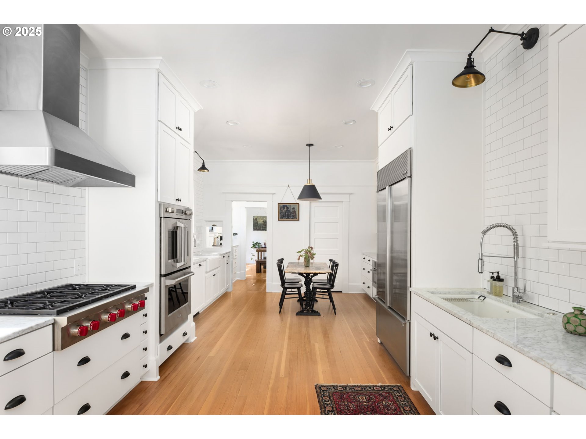 536 Southeast 17th Avenue Portland, OR 97214 - Photo 14 of 45