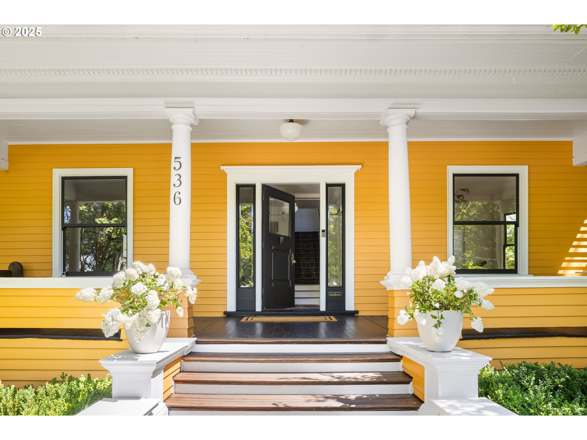 536 Southeast 17th Avenue Portland, OR 97214 - Photo 3 of 45