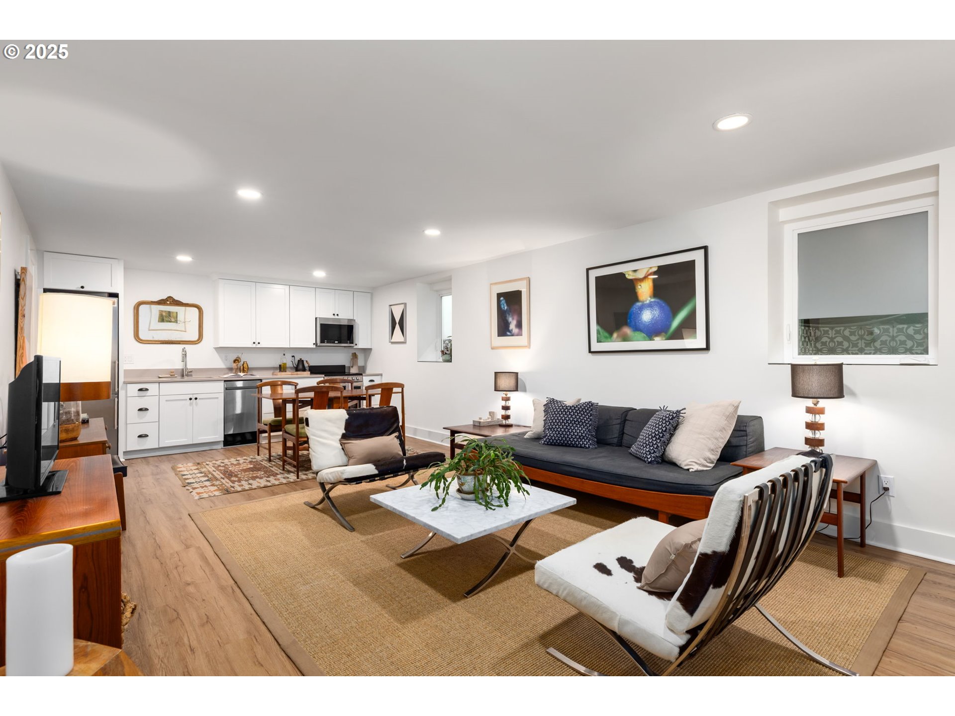 536 Southeast 17th Avenue Portland, OR 97214 - Photo 37 of 45