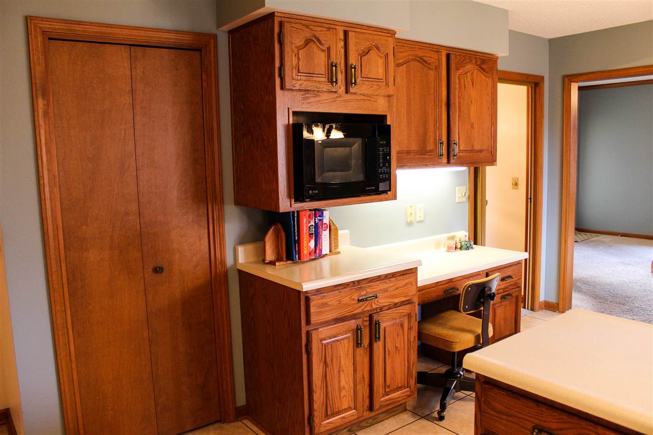 9620 Saratoga Road Fort Wayne, IN 46804 - Photo 8 of 36 Gallery Image 8