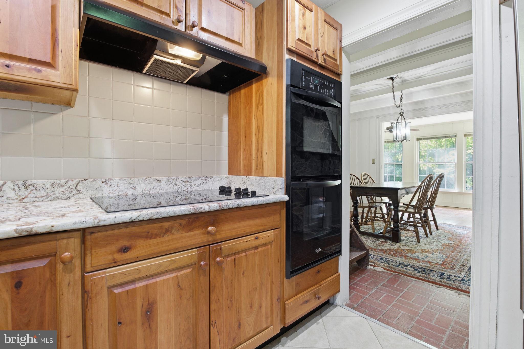 362 Severn Road Annapolis, MD 21401 - Photo 17 of 42 Charming kitchen with rustic elegance.