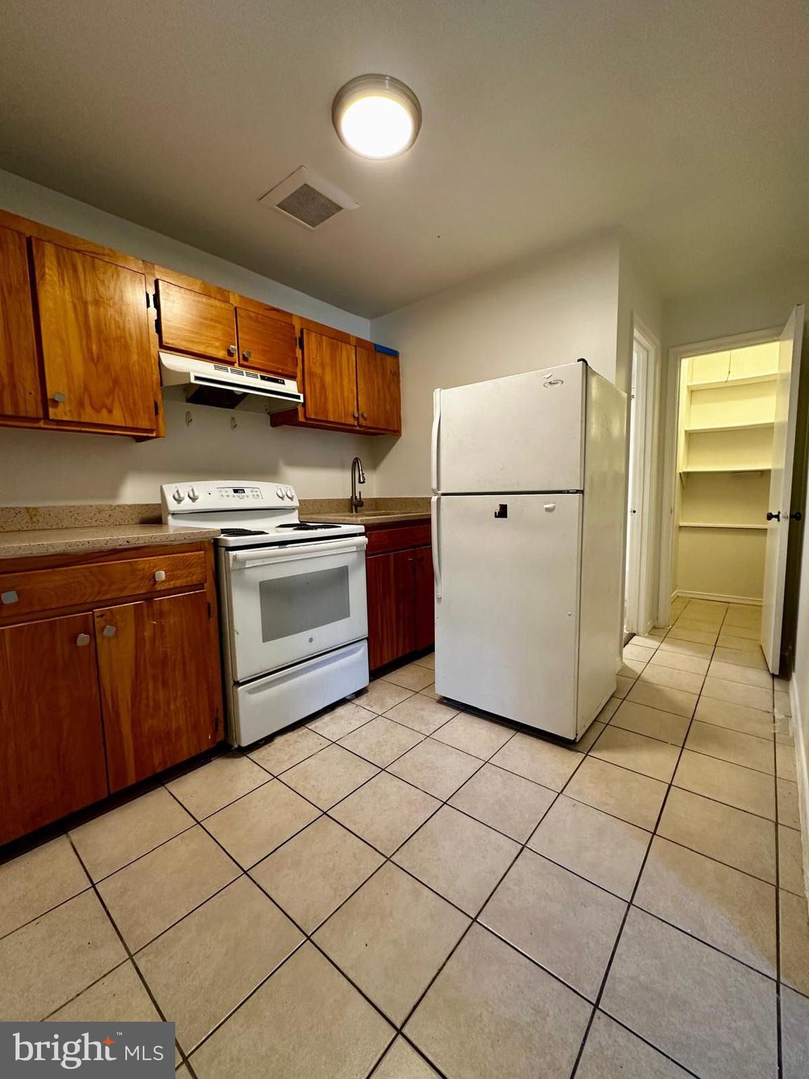 606 South Glebe Road Arlington, VA 22204 - Photo 6 of 30 Gallery Image 6