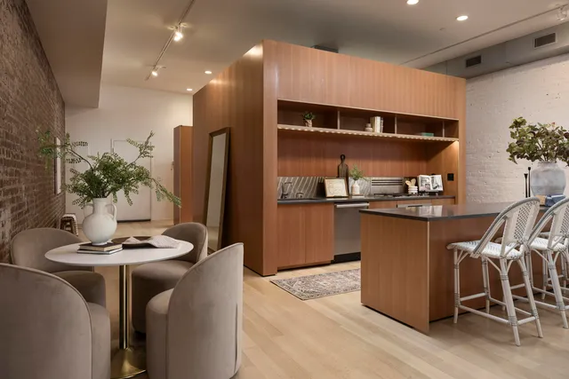 $2,600 | 55 East Main Street, Unit 204, Chattanooga, TN 37408