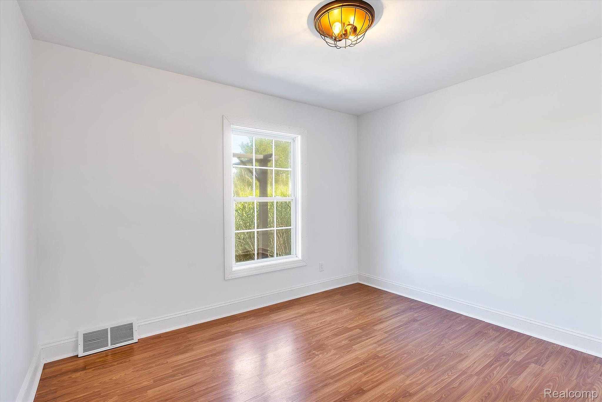 1926 West Cohoctah Road Howell, MI 48855 - Photo 26 of 38 Gallery Image 26