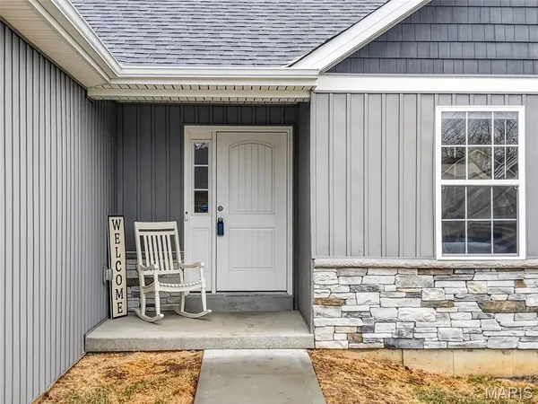 $410,000 | 506 Hickory Knoll Drive, Troy, MO 63379