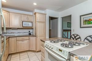 25 Parsons Road East Brunswick, NJ 08816 - Photo 14 of 25 Gallery Image 14