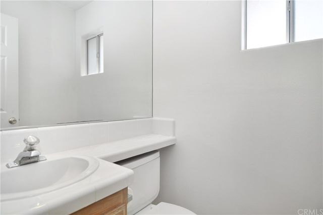 $1,672,000 | 1880 Fullerton Avenue, Costa Mesa, CA 92627