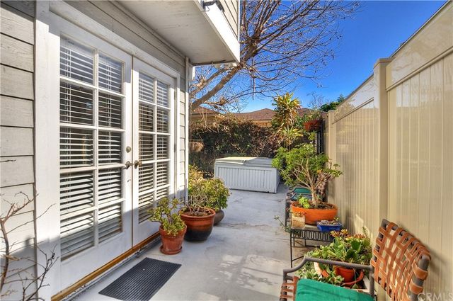 $1,672,000 | 1880 Fullerton Avenue, Costa Mesa, CA 92627