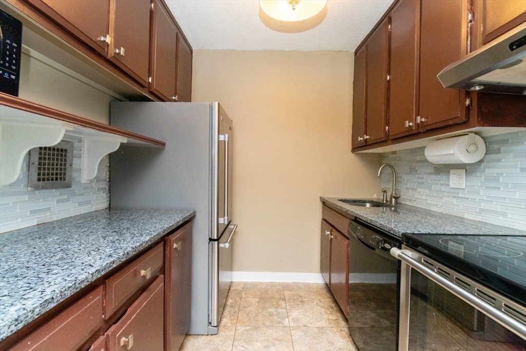 111 Perkins Street, Unit 220 Boston, MA 02130 - Photo 6 of 13