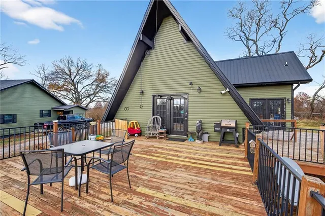 $221,000 | 17503 South 900 Road, Nevada, MO 64772