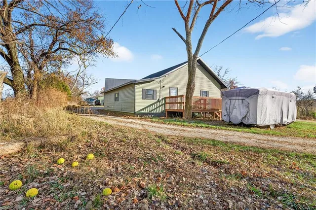 $221,000 | 17503 South 900 Road, Nevada, MO 64772