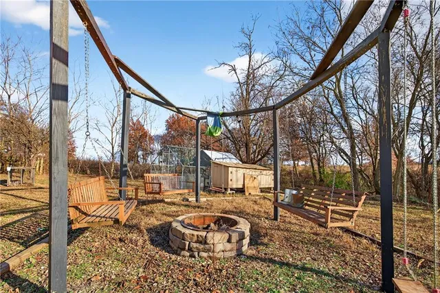 $221,000 | 17503 South 900 Road, Nevada, MO 64772