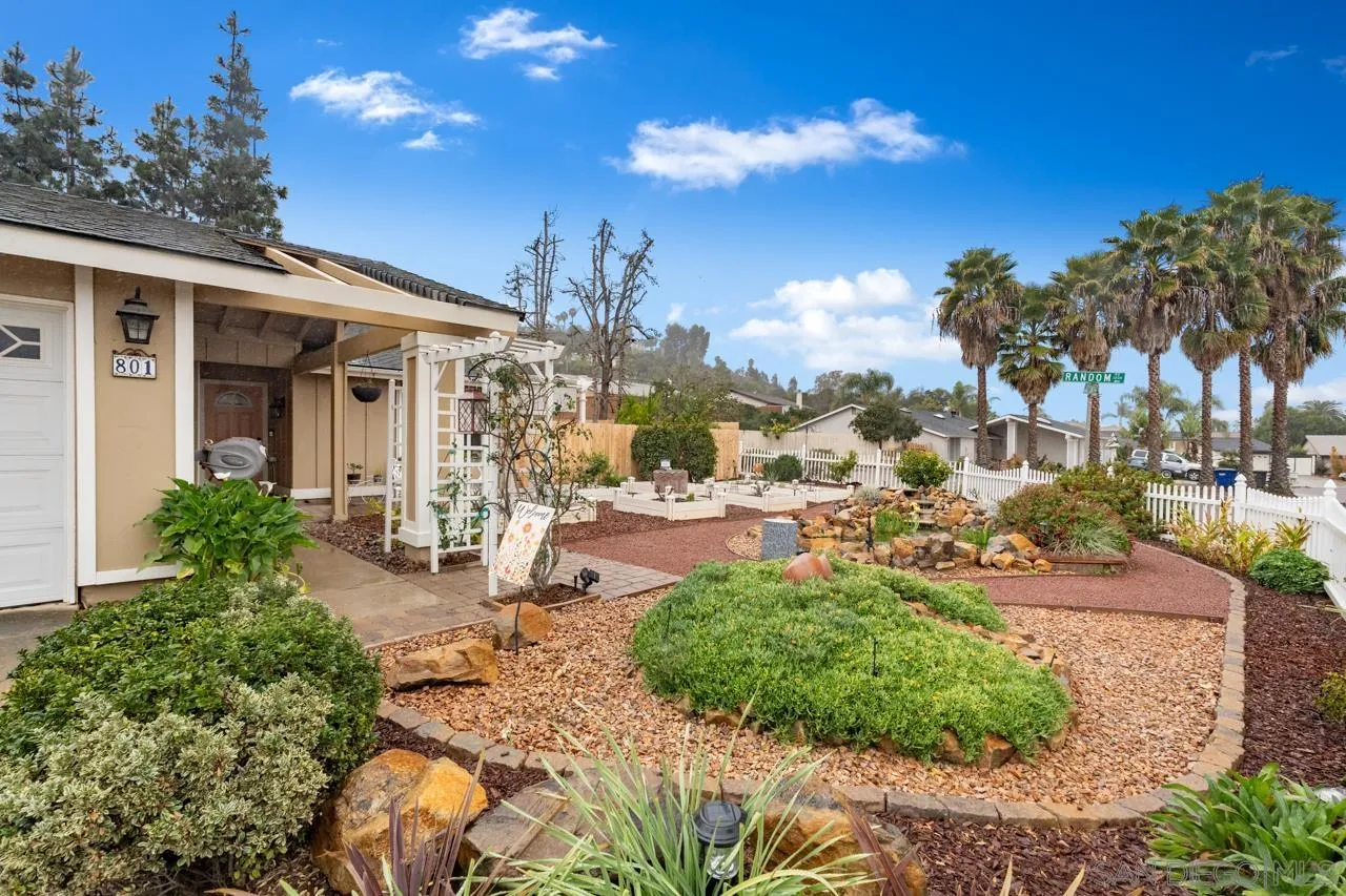 801 Ladysmith Drive El Cajon, CA 92020 - Photo 3 of 38 a view of a chairs and tables in the patio