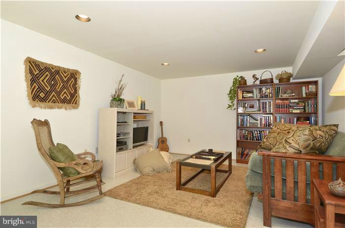 11911 Smoketree Road Potomac, MD 20854 - Photo 9 of 27 Basement
