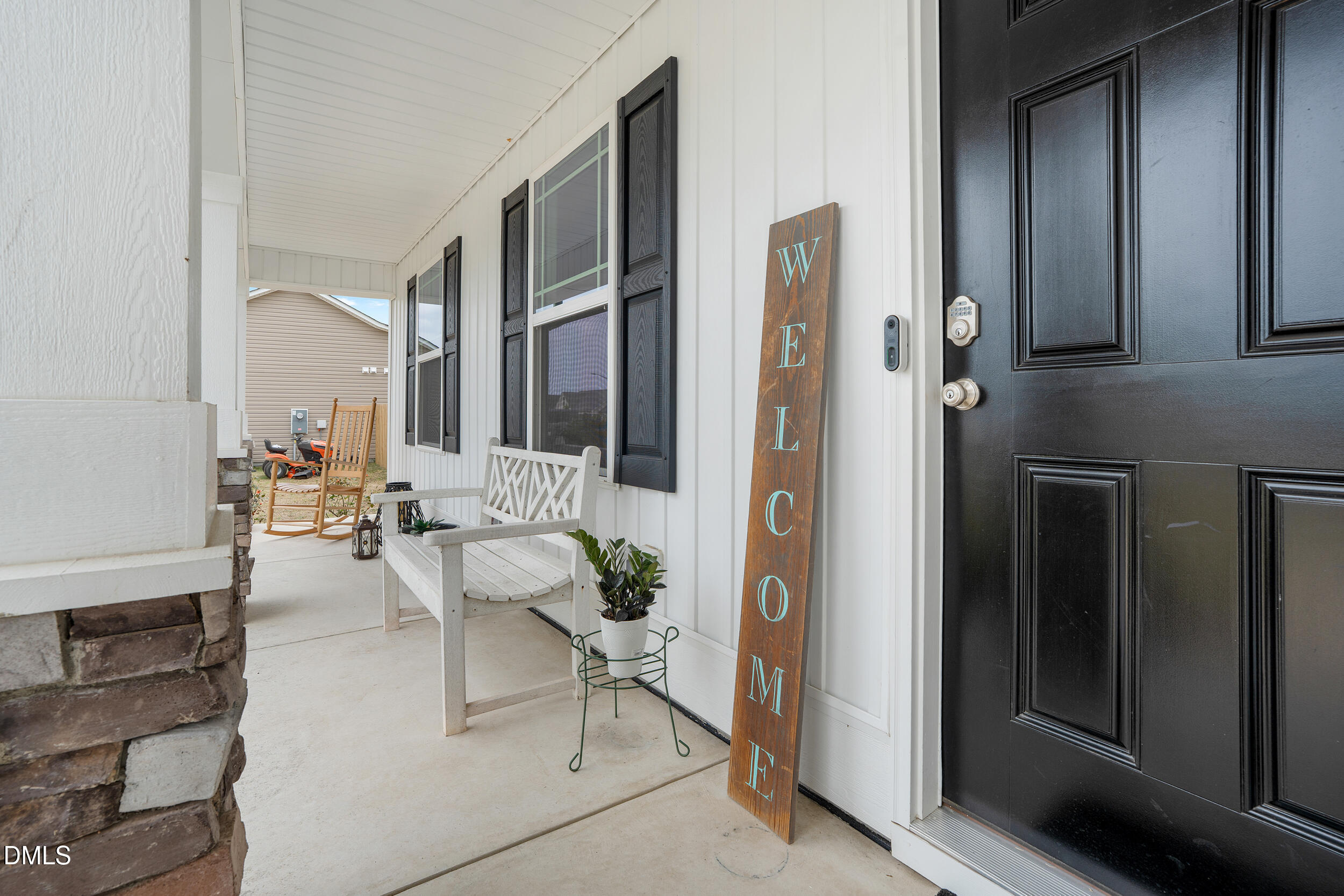 161 Grace Rdg Court Benson, NC 27504 - Photo 2 of 22