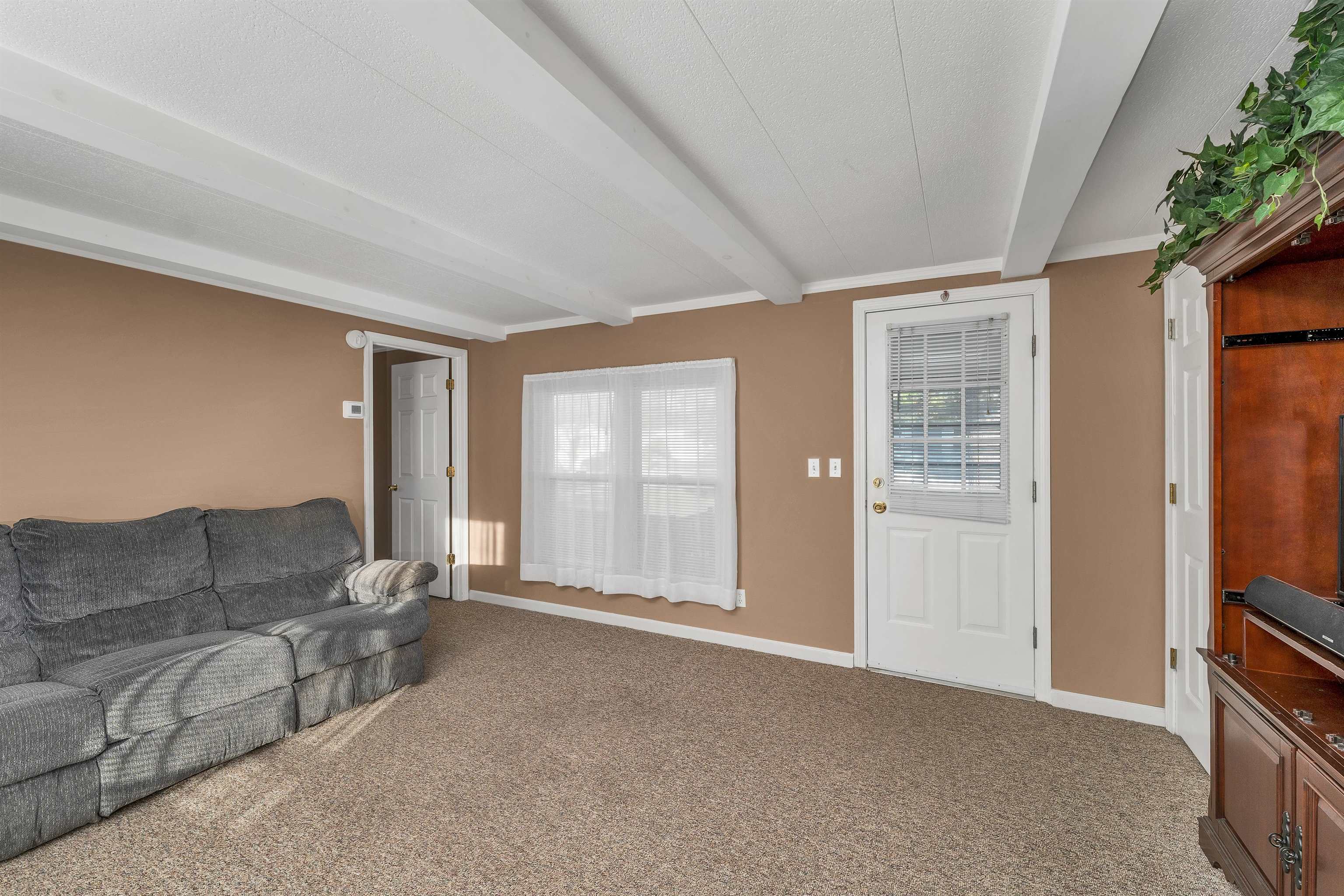 9 Strawberry Lane Concord, NH 03301 - Photo 8 of 37