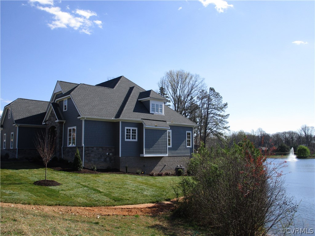 528 Raleigh Manor Road Henrico, VA 23229 - Photo 7 of 49 Gallery Image 7