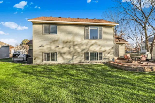 $299,500 | 1083 Lawrence Circle, Sartell, MN 56377