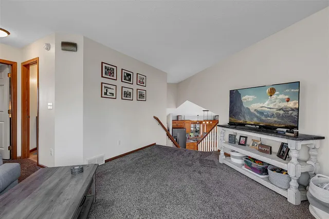 $299,500 | 1083 Lawrence Circle, Sartell, MN 56377