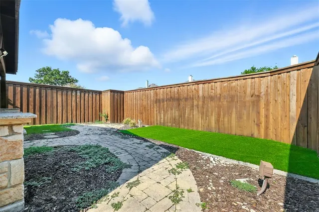 $2,800 | 12404 Daimler Drive, Frisco, TX 75033