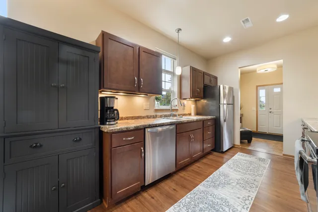 $2,775,000 | 4868-4882 Innovation Drive, DeForest, WI 53532