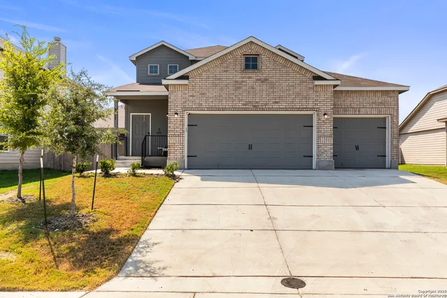 $3,200 | 331 Saddle Dawn, Cibolo, TX 78108