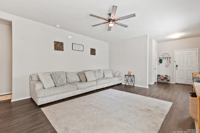 $3,200 | 331 Saddle Dawn, Cibolo, TX 78108