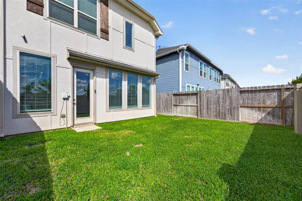 $295,000 | 5703 Foggy Vine Court, Fulshear, TX 77441