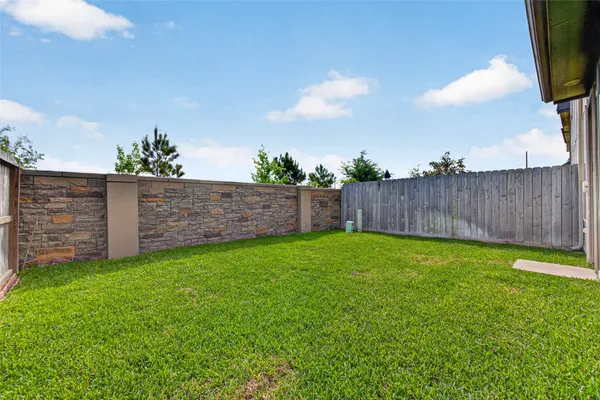 $295,000 | 5703 Foggy Vine Court, Fulshear, TX 77441