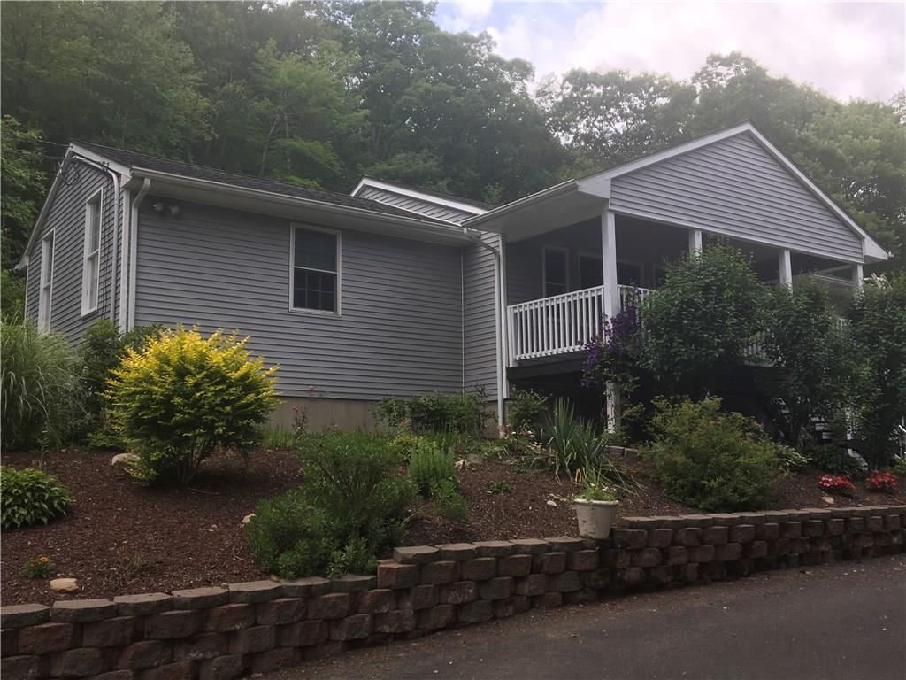 391 Oxford Road Oxford, CT 06478 - Photo 1 of 1 Gallery Image 1