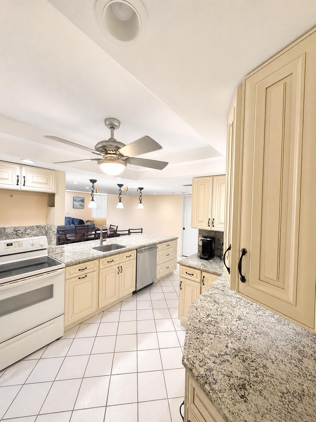 6500 Northwest 2nd Avenue, Unit 512 Boca Raton, FL 33487 - Photo 3 of 16 233E20AC-3191-4025-8BC4-92F80C017AFF